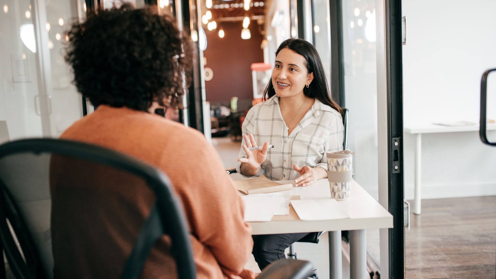 Recrutement saisonnier en camping : les astuces pour bien recruter 
